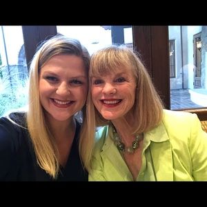 Meet your Posher, Whitney